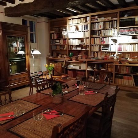 Bed and Breakfast La Virgule De Tanlay Exterior foto